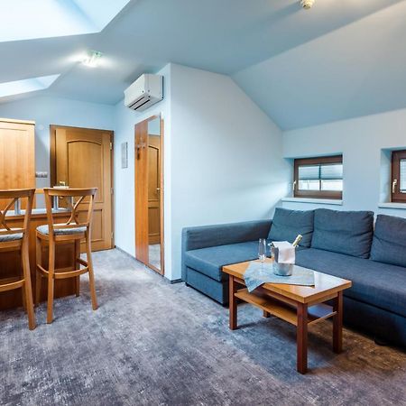 Hotel Jelinkova Vila Вельке-Мезіржічі Екстер'єр фото